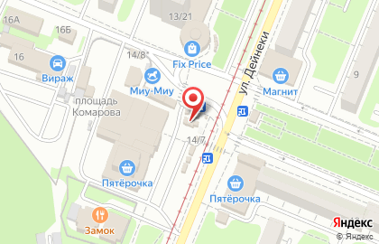 Киоск фастфудной продукции на улице Комарова на карте