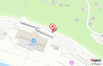 Кафе У Петровича на Набережной улице на карте