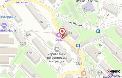 Магазин кондитерских изделий на улице Возрождения на карте