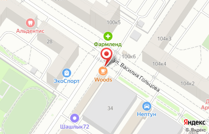 Кофейня Coffee Woods на улице Василия Гольцова на карте