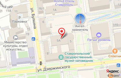 Три толстушки на улице Маршала Жукова на карте