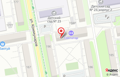 Продуктовый магазин на улице Коммунаров на карте