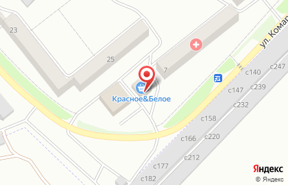 Магазин продуктов Байкал на улице Комарова на карте