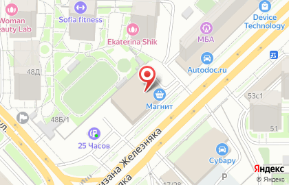 Автомойка 25 часов на улице Партизана Железняка на карте