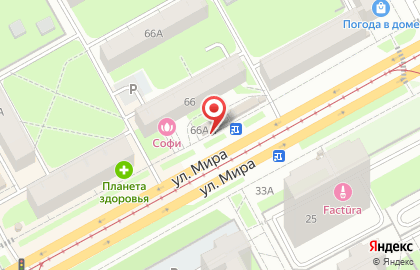 Маленькая страна на улице Мира на карте
