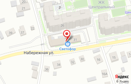 Магазин низких цен Светофор на улице 8 Марта на карте