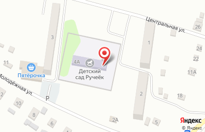 Ручеёк на Центральной улице на карте