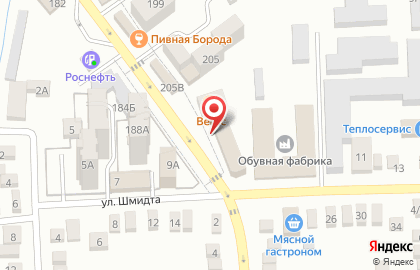 Магазин Великолукский мясокомбинат на Коммунистической улице на карте