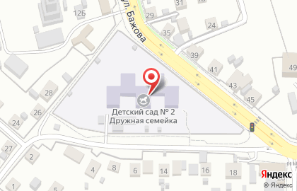 Дружная семейка на улице Бажова на карте