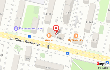 Магазин фастфудной продукции на улице Юных Ленинцев на карте