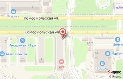 Магазин зоотоваров Кот & Пес на Комсомольской на карте