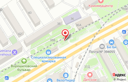 Киоск хозяйственных товаров на улице Ворошилова на карте