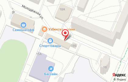 Парикмахерская Клеопатра на Молодёжной улице на карте
