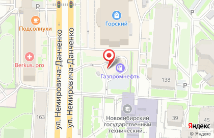 Газпромнефть на улице Немировича-Данченко, 136/1 на карте