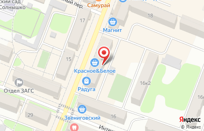 Супермаркет Красное & Белое на Октябрьской улице на карте