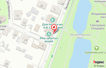 Центр СМ на улице Ленинградской на карте