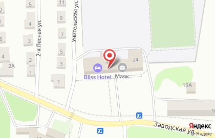Бизнес-центр Маяк на улице Комарова на карте