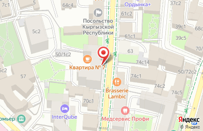 Магазин разных напитков WineZone на Добрынинской на карте