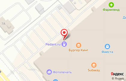 Банкомат UniCredit на улице Молодогвардейцев на карте