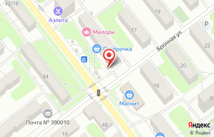 Магазин разливного пива Пивной барон на Октябрьской улице на карте