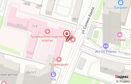 Городская клиническая больница №67 им. Л.А. Ворохобова на улице Саляма Адиля, 7 на карте