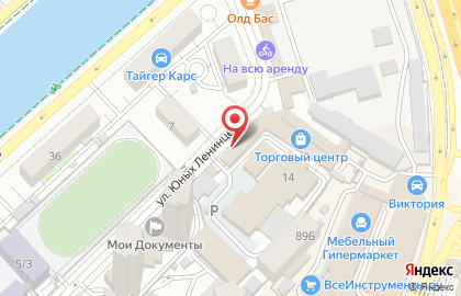 Море напитков на улице Юных Ленинцев на карте