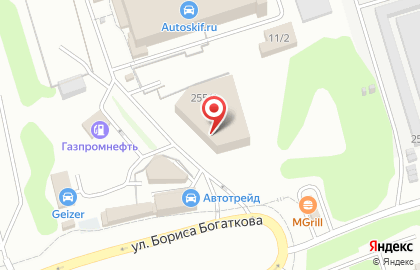 Торговый комплекс Автомаг на карте