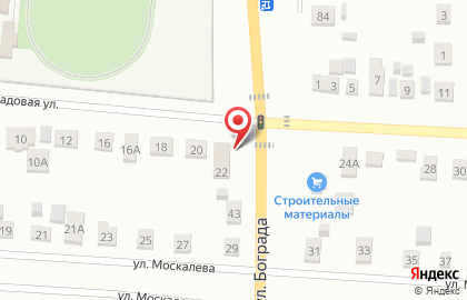 Магазин продуктов на Садовой улице на карте