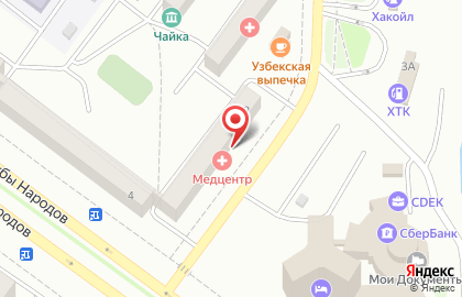 Парикмахерская Бенефис на улице Комарова на карте