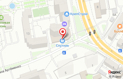 Супермаркет Спутник в Октябрьском микрорайоне на карте