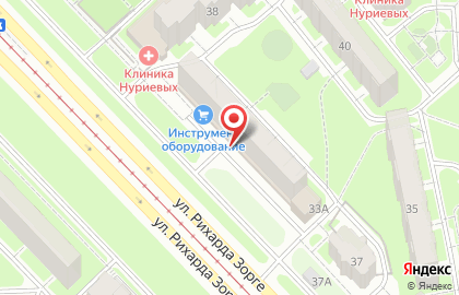 Супермаркет Магнит на улице Рихарда Зорге, 33 на карте
