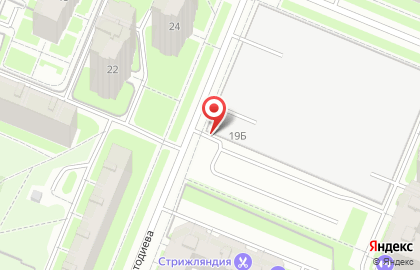 Автостоянка на ул. Кустодиева, 19а на карте