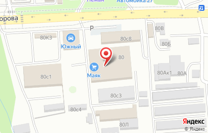 Универмаг Маяк на улице Суворова на карте