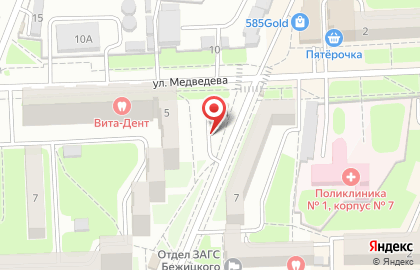 Киоск по продаже кондитерских изделий на улице Медведева на карте