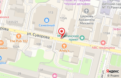 ИЗКАРЬЕРА на улице Суворова на карте