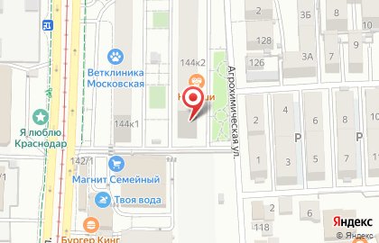Магазин фруктов и овощей на Московской улице на карте