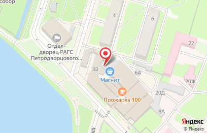Магазин косметики и парфюмерии Бонжур в Петродворцовом районе на карте