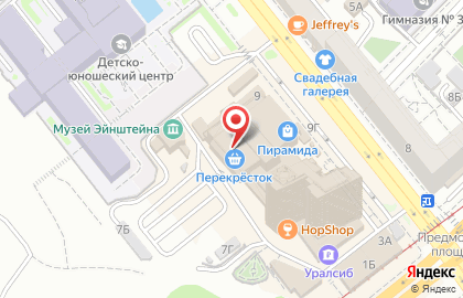 Супермаркет Перекресток на Краснознаменской улице на карте