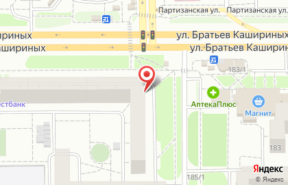 Кондитерский магазин Лакомка на улице Братьев Кашириных на карте
