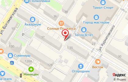 Магазин овощей и фруктов на улице Чайковского на карте