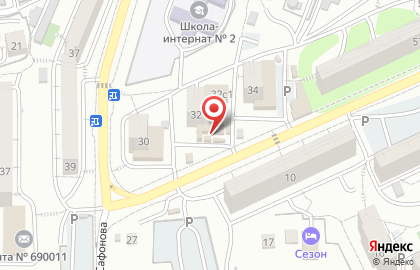 Супермаркет напитков Дилан на улице Сафонова, 32 на карте