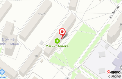Супермаркет Магнит у дома на улице Титова на карте