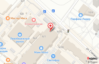 Книжный магазин Центр-книга на проспекте Комарова на карте
