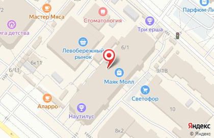 Магазин ювелирных изделий и часов Ювелирторг на проспекте Комарова на карте