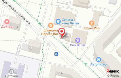 Фирменный магазин Великолукский мясокомбинат на улице Академика Константинова на карте