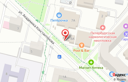 Фирменный магазин Великолукский мясокомбинат на улице Академика Константинова на карте