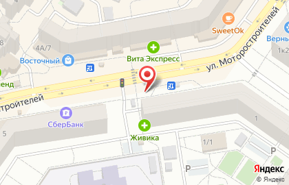 Магазин фруктов и овощей на улице Моторостроителей на карте