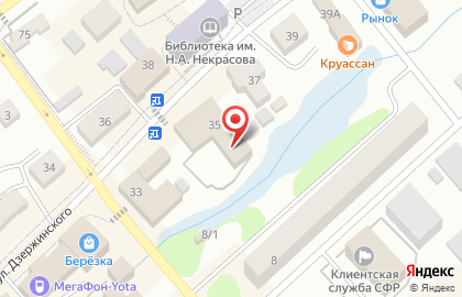 Торговый дом Терем на улице Дзержинского на карте
