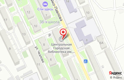 Центральная городская библиотека им. П. Комарова в Кировском районе на карте