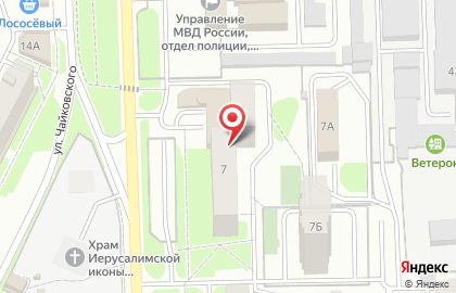 Продуктовый магазин Белый на улице Чайковского на карте